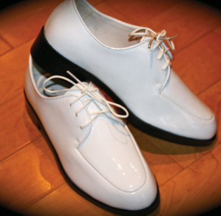 Lord West White Shoe